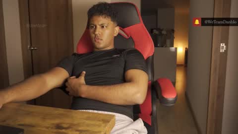 Snapshot of lildantear chatting on November 29, 2025, 5:21 am Dante online show from November 29, 2025, 5:21 am