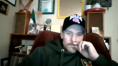 Snapshot of lildeer1980 chatting on May 14, 2026, 10:49 pm lildeer1980 online show from May 14, 2026, 10:49 pm