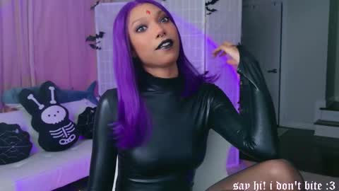 Snapshot of lileviemarie chatting on October 31, 2025, 2:34 am evie online show from October 31, 2025, 2:34 am