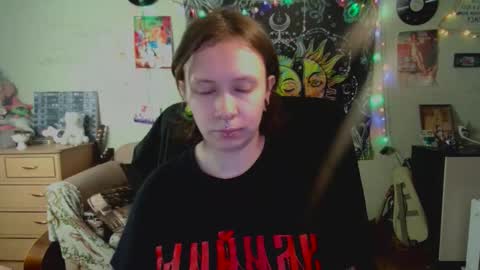 Lil online show from September 10, 2025, 10:37 am