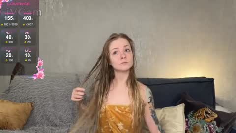 Lili online show from November 22, 2025, 9:30 am