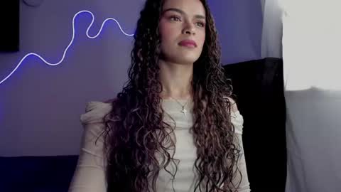 Snapshot of lili_evanss chatting on July 11, 2026, 4:32 pm lili_evanss online show from July 11, 2026, 4:32 pm