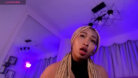 Snapshot of lili_harvey chatting on October 9, 2025, 2:42 am Lili online show from October 9, 2025, 2:42 am