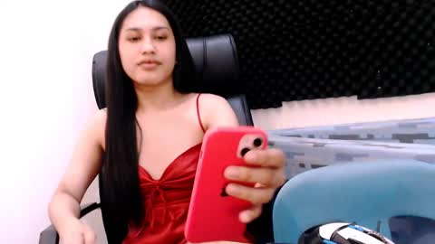Snapshot of liliana_parker chatting on May 27, 2026, 8:28 pm liliana_parker online show from May 27, 2026, 8:28 pm