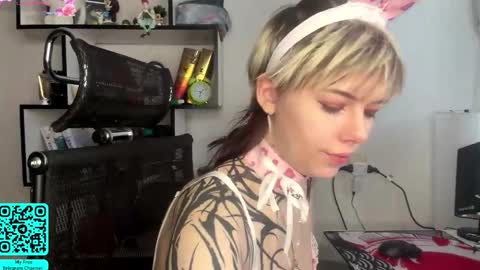 Lilian online show from February 14, 2026, 7:38 am