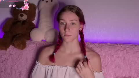 Snapshot of lilianlahot chatting on July 18, 2026, 4:55 pm Lilly online show from July 18, 2026, 4:55 pm