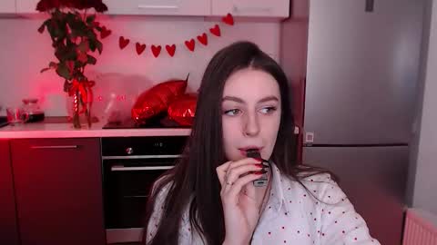 Lilu online show from February 15, 2026, 9:11 pm