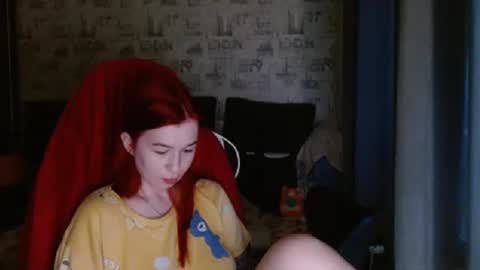 liliawoolf online show from March 1, 2025, 5:20 am