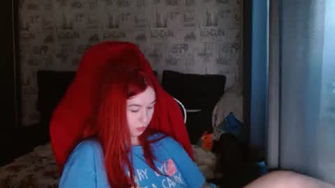 liliawoolf online show from March 11, 2025, 5:27 am