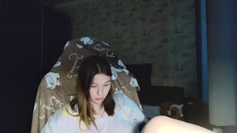 liliawoolf online show from March 18, 2026, 11:46 am