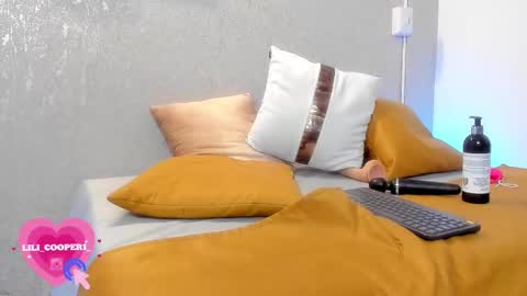 Snapshot of lilicooper_ chatting on February 25, 2025, 1:30 am Lili Cooper online show from February 25, 2025, 1:30 am