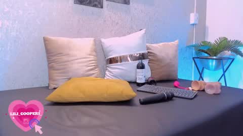 Snapshot of lilicooper_ chatting on March 6, 2025, 10:26 pm Lili Cooper online show from March 6, 2025, 10:26 pm