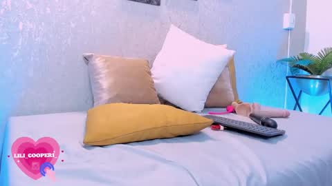 Snapshot of lilicooper_ chatting on March 7, 2025, 11:27 pm Lili Cooper online show from March 7, 2025, 11:27 pm