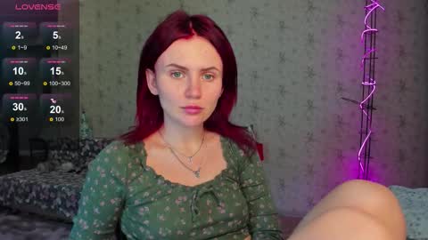 Snapshot of lilie_brown chatting on October 2, 2025, 8:32 am Lilie online show from October 2, 2025, 8:32 am