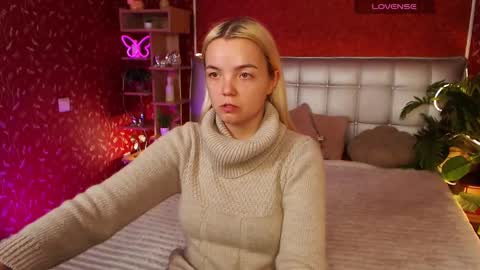 Lilie online show from February 17, 2025, 3:20 pm