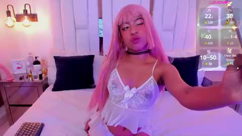 Snapshot of lilieth_white chatting on June 20, 2026, 12:41 pm Lilieth online show from June 20, 2026, 12:41 pm