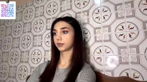 Lina online show from December 15, 2025, 10:14 pm