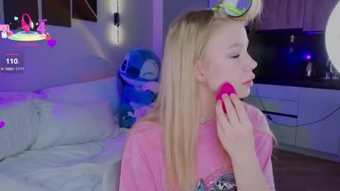 lililok101 online show from April 1, 2026, 2:23 am