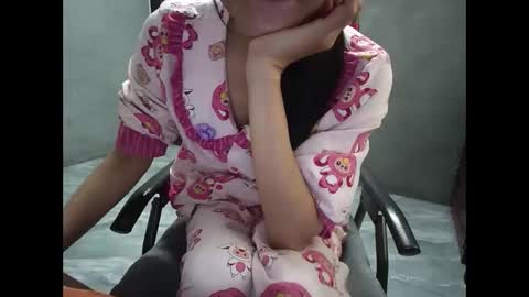 Snapshot of lililove88 chatting on February 18, 2026, 7:15 am lililove88 online show from February 18, 2026, 7:15 am