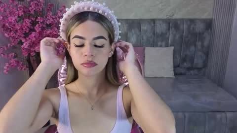 Lilith  online show from November 4, 2025, 8:30 pm