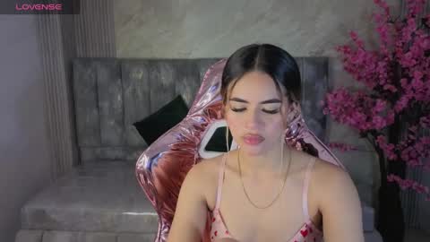 Snapshot of lilith4_s chatting on May 1, 2026, 8:13 pm Lilith online show from May 1, 2026, 8:13 pm