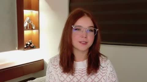 Snapshot of lilith_bonheur chatting on June 22, 2026, 8:50 pm Lilith Bonheur online show from June 22, 2026, 8:50 pm