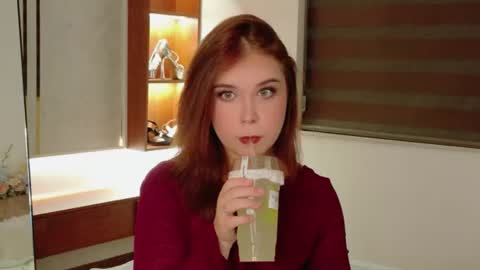 Snapshot of lilith_bonheur chatting on July 5, 2026, 4:58 pm Lilith Bonheur online show from July 5, 2026, 4:58 pm