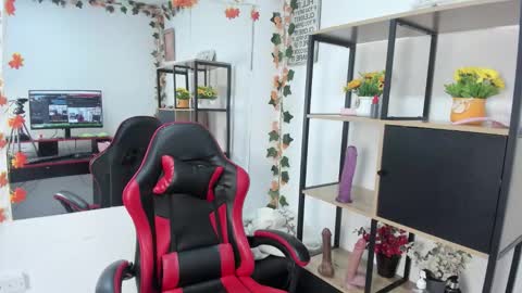 lilith cooper20 online show from October 1, 2025, 10:16 pm