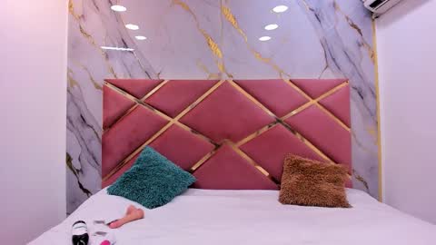 Lilith online show from February 18, 2026, 3:35 am