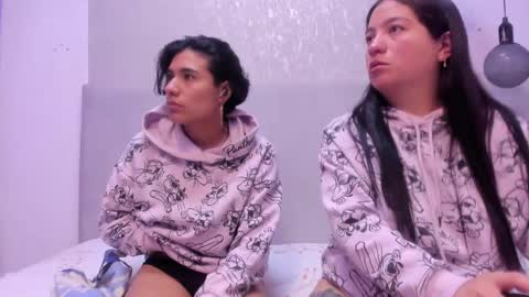Snapshot of lilith_n_luna chatting on June 1, 2026, 2:08 pm Lilith y Luna online show from June 1, 2026, 2:08 pm