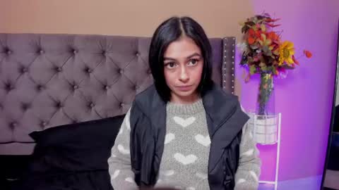 Lili petit  online show from July 12, 2026, 3:36 pm