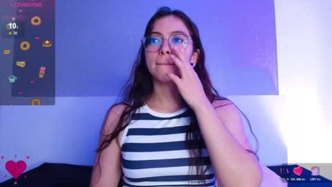 Lilith  online show from November 15, 2025, 2:24 pm