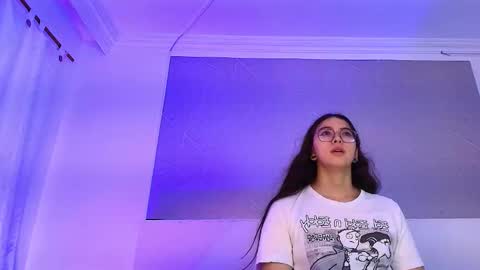 Lilith  online show from December 21, 2025, 1:18 pm