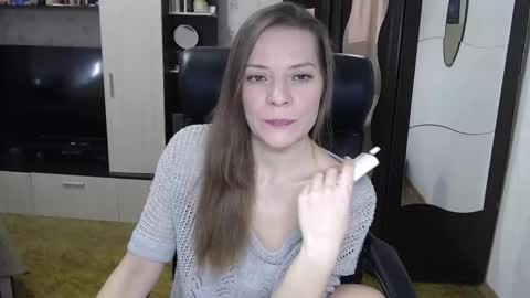 lilith small21 online show from February 1, 2026, 9:19 am