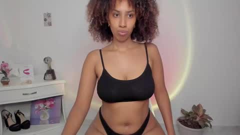 Alejandra  online show from February 25, 2025, 7:20 am