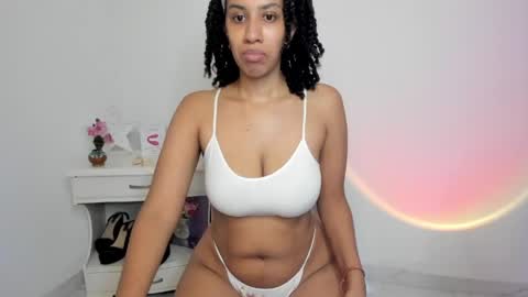 Alejandra  online show from May 21, 2026, 5:36 am
