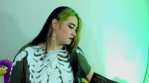 Lilith online show from November 15, 2025, 5:49 am