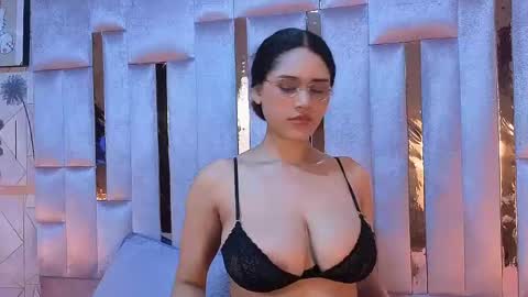    online show from April 18, 2026, 9:59 pm