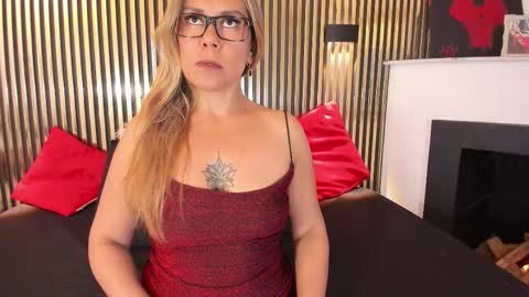   online show from October 11, 2025, 5:44 pm