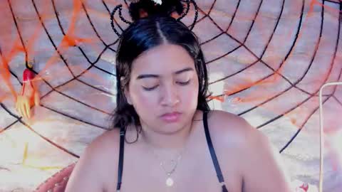 lilithcb_ online show from October 17, 2025, 9:17 pm