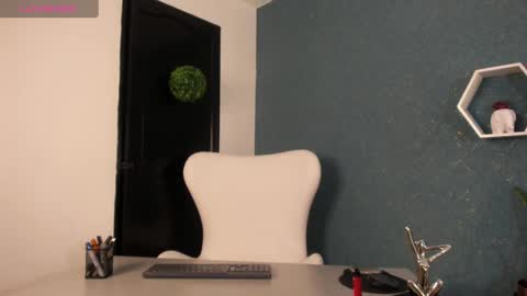 swetty lilith  online show from February 11, 2025, 9:56 pm