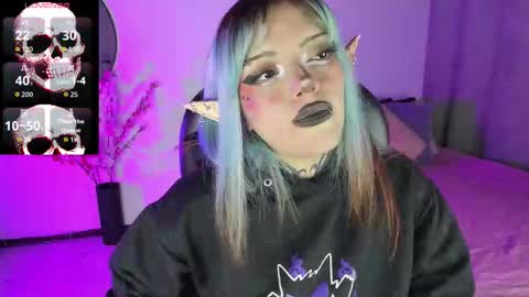 Snapshot of lilithmadness chatting on September 19, 2025, 3:30 am Lilith online show from September 19, 2025, 3:30 am