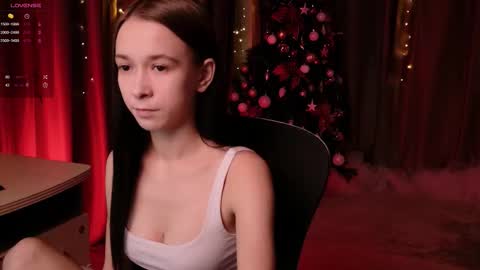 lilithstrangfor online show from January 7, 2026, 9:39 pm