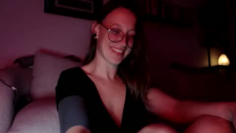 Jay  please help me reach 50 thumbs up online show from February 1, 2026, 2:21 am