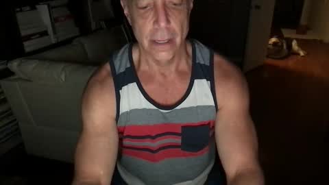 liljohnny69948360 online show from March 31, 2026, 3:30 am