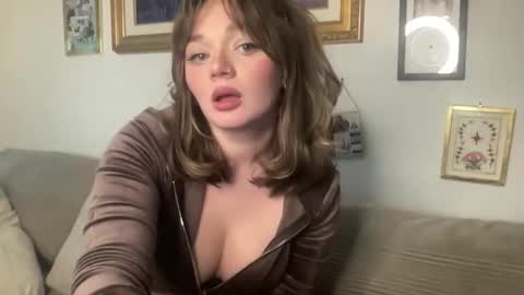Snapshot of lill_daddysgirl chatting on November 25, 2025, 11:27 pm lilldaddysgirl online show from November 25, 2025, 11:27 pm