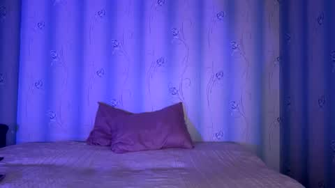 Lillian online show from March 21, 2026, 8:19 am