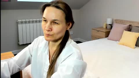 lillian_white1 online show from February 22, 2025, 4:29 am