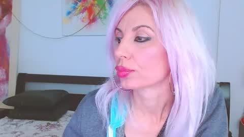 Lara online show from February 13, 2025, 12:24 am