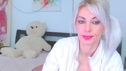 Lara online show from February 15, 2026, 9:22 pm